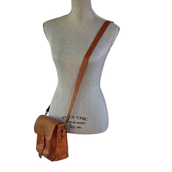 Patricia Nash Lari Crossbody Bag Vintage Vegetable Tanned Leather British Tan - Picture 3 of 10